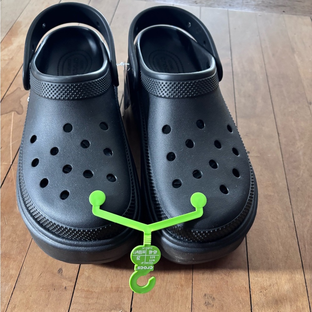 Stomp CROCS platform clogs size M 11